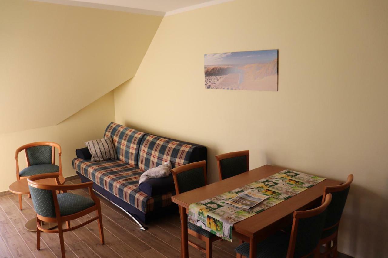 Loui'S Fewo Wiek Wiek auf Rügen Extérieur photo